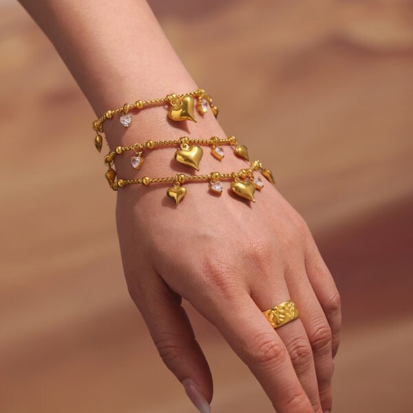 Heart Multi-accessory Pendant Bracelet - Image 5