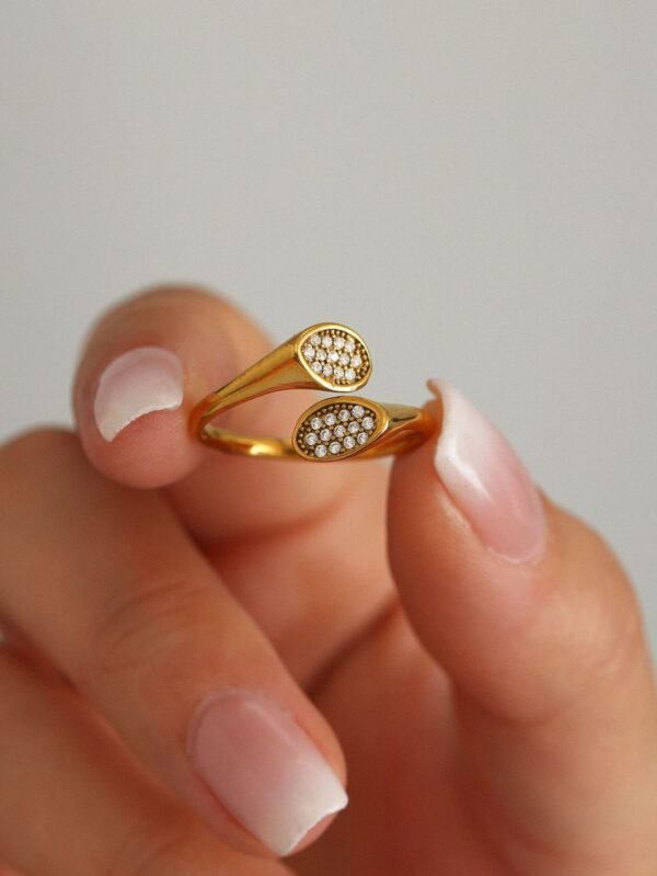Light Luxury Irregular Open Zircon Ring - Image 5