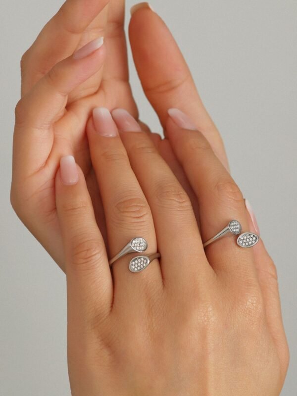 Light Luxury Irregular Open Zircon Ring - Image 7