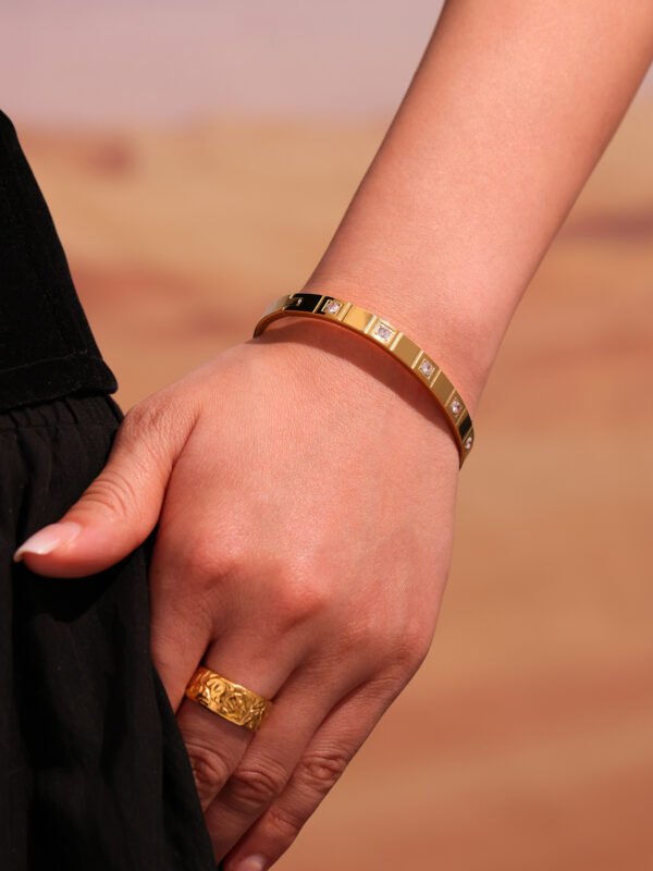 Full Diamond Buckle Bracelet - Image 3