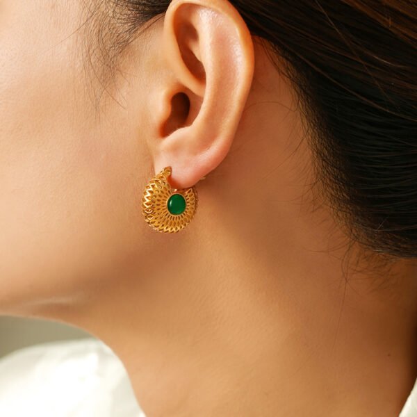 Vintage Green Glass Hollow Gold Earrings - Image 4