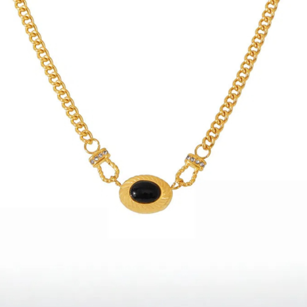 Fashion Black Agate Horseshoe Buckle Necklace
